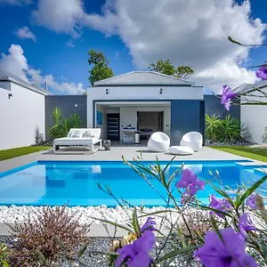 Tropic & Chic Villa Sainte-Anne (Grande-Terre)